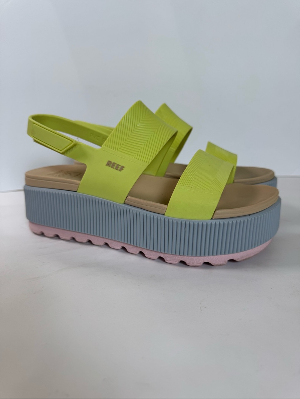 REEF Women's Water Vista Higher Sandals in a lime yellow - Size 7